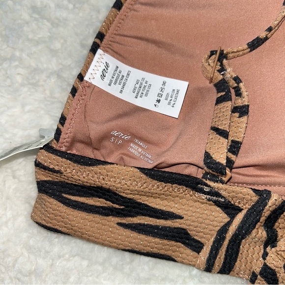 Aerie Zebra Triangle Bikini Top Small NWT - Picture 4 of 4